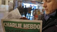 أسبوعية شارلي ايبدو تعود إلى الأكشاك من جديد