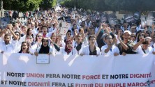 الطلبة الأطباء ينتصرون بعد إسقاطهم لمسودة الخدمة الإجبارية