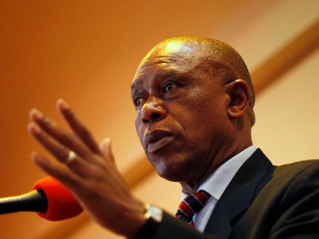 tokyo-sexwale-meet-the-billionaire-diamond-magnate-who-went-to-jail-with-nelson-mandela