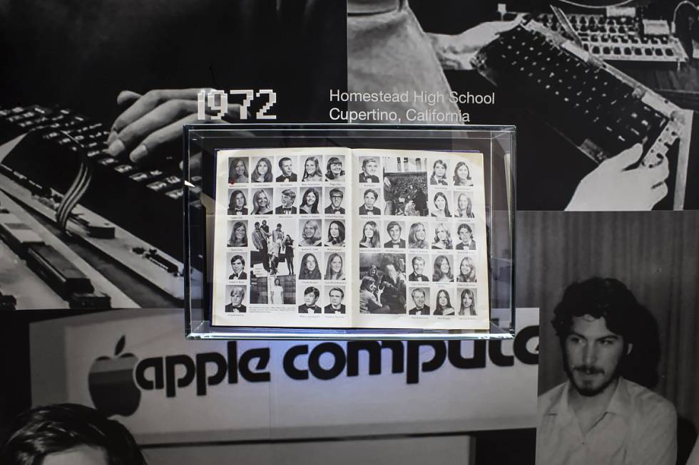 apple-museum-02-galerie-980