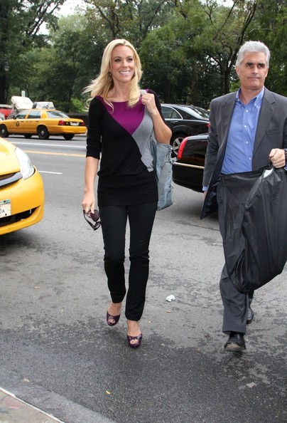 kategosselinsteveneildkategosselinleavesgfvh6z9d6knl