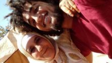 شاب مغربي يطلق حملة #عند_الواليدة لمواساة من افتقدوا أمهاتهم على مائدة الإفطار في رمضان